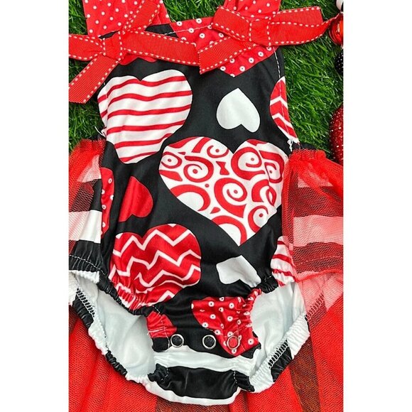 MULTI-PRINTED HEART BABY ONESIE WITH TULLE SKIRT. LC-RP-2116089-WENDY - Picture 4 of 6